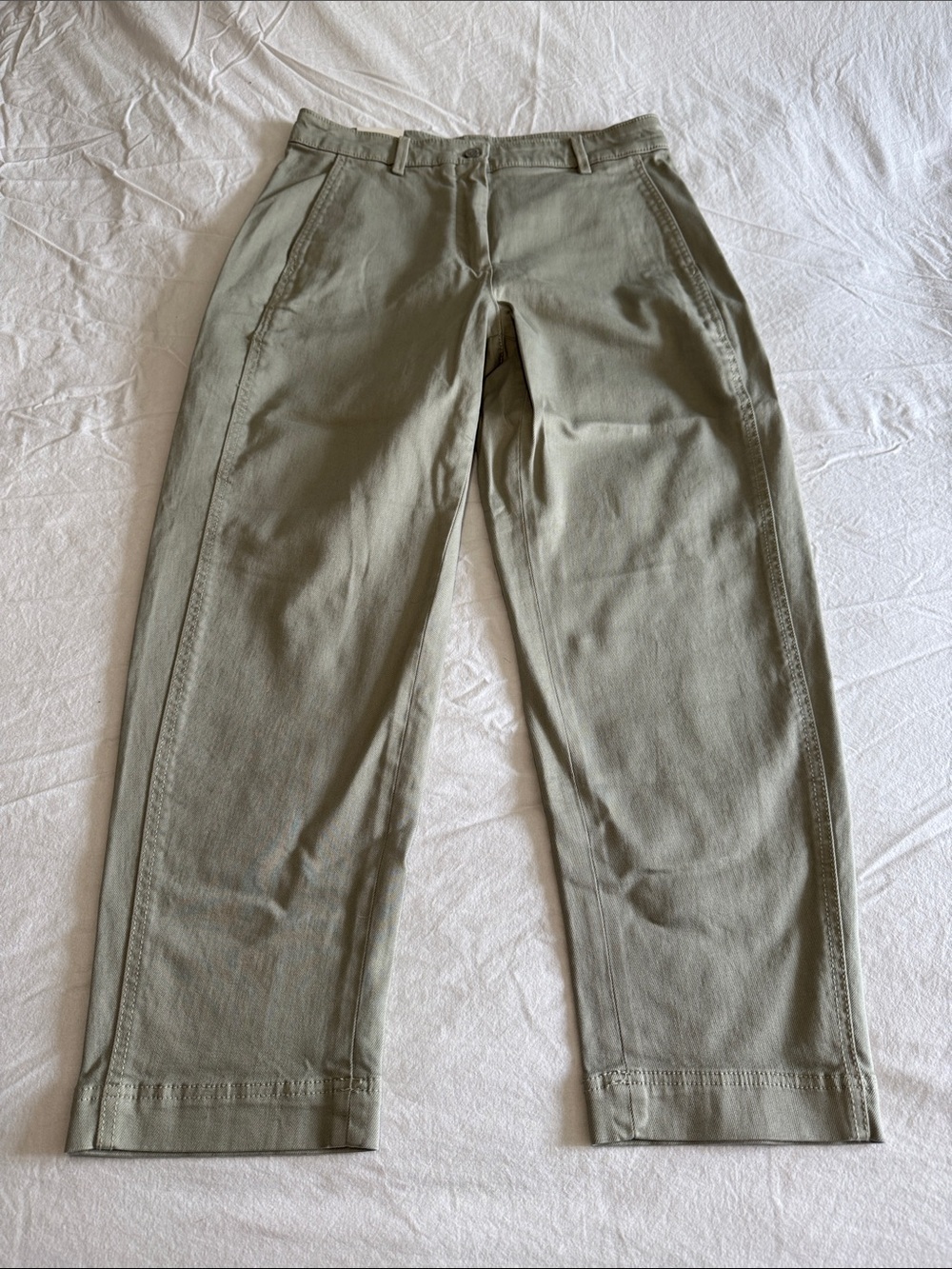 Banana Republic Light Olive Green Barrel Leg Weekender Pants Size 10